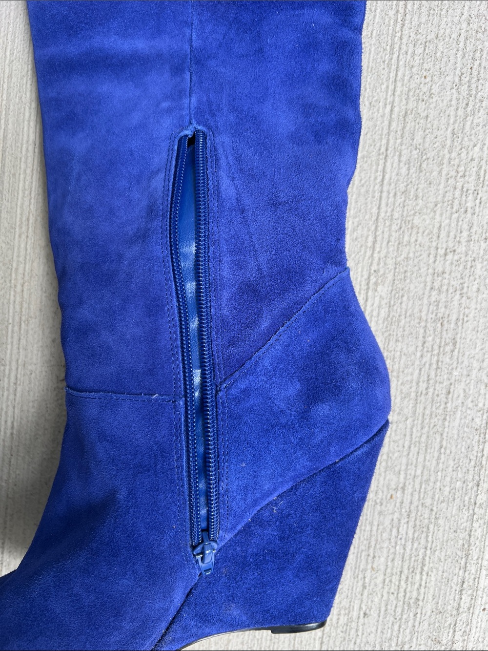 Betsey Johnson Zohara Royal Blue Suede Fringe Boho Knee Boots Size 8.5 - Picture 11 of 13
